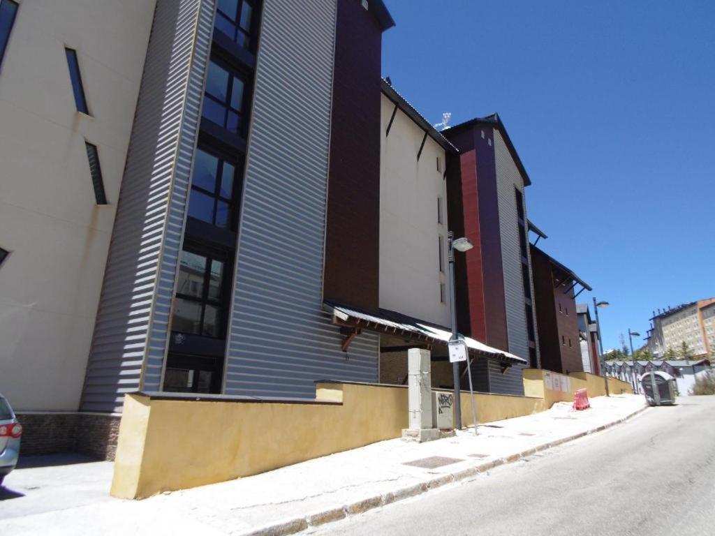 Novisimo Apartamento Con Preciosas Vistas Sierra Nevada Luaran gambar